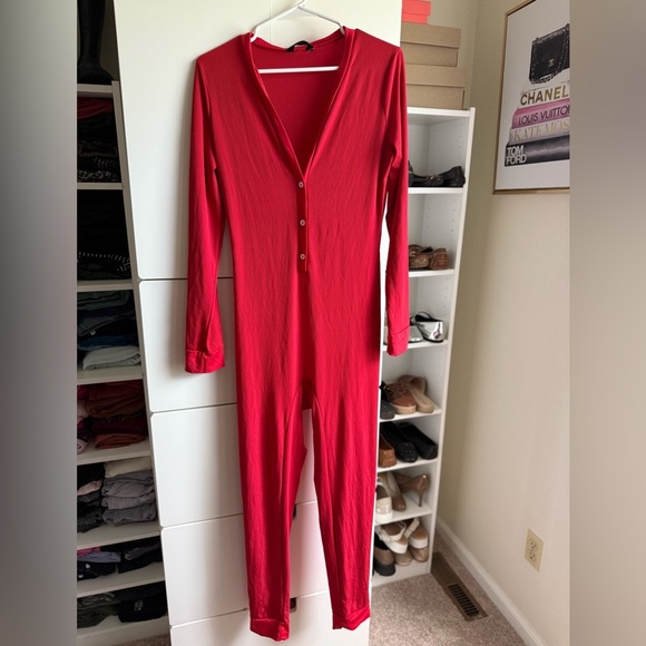CHICME Red V-Neck Long Sleeve Fitness Jumpsuit with Open Back Size XL - Picture 5 of 9